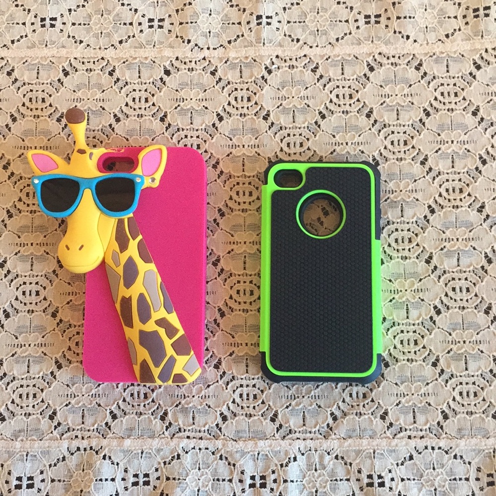 2 I phone 4 cases!